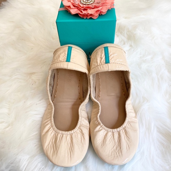 Tieks Shoes - SOLD NIB Biscotti Patent Tieks